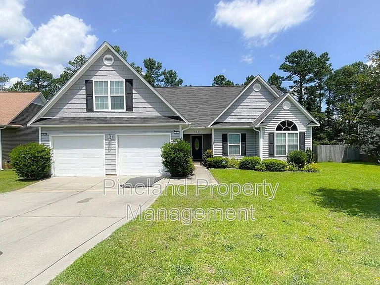 1621 Kershaw Loop — Photo 1