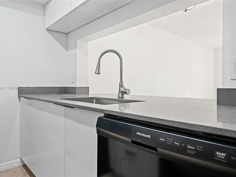 10001 W Atlantic Blvd #218 — Photo 10