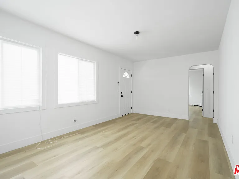 4555 Acacia Ave — Photo 8