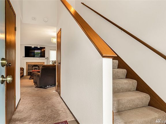 3rd image of 24921 110th Ave SE #33B