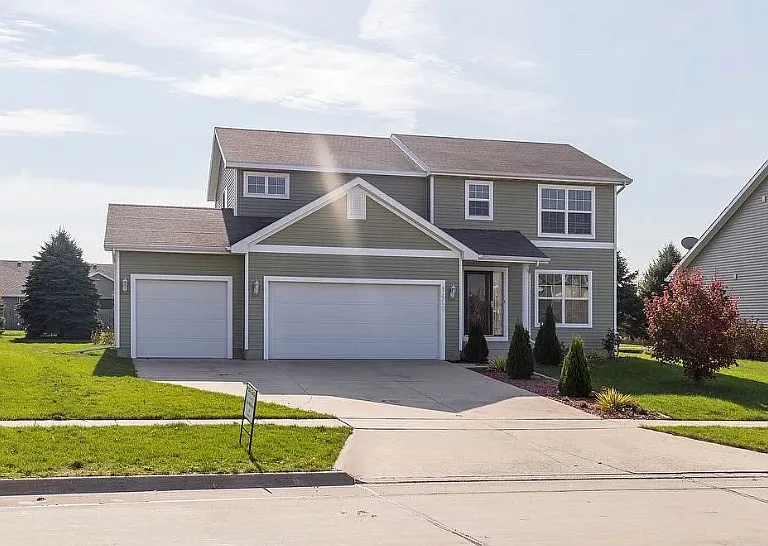 1450 SE Sagewood Cir — Photo 1