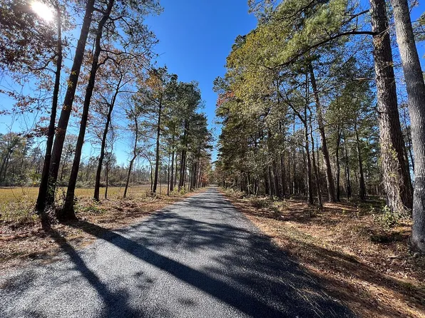 Elliot Lake Rd, Texarkana, TX 75501