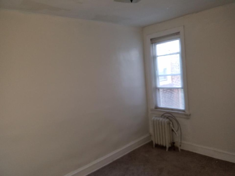 1st image of 5135 N Hutchinson St