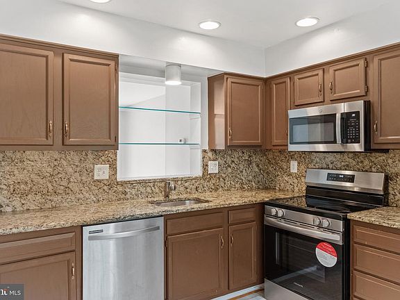 4th image of 8604 John Ellicott Ct Unit 1