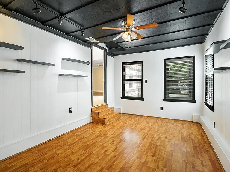 3135 Hedgerow Dr — Photo 27