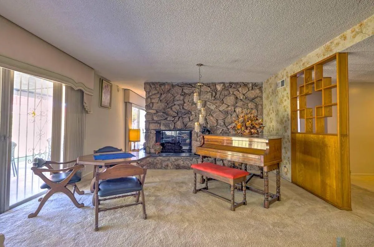 Building Photo - 5522 Senford Ave