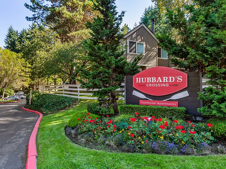 Hubbard's Crossing — Photo 21