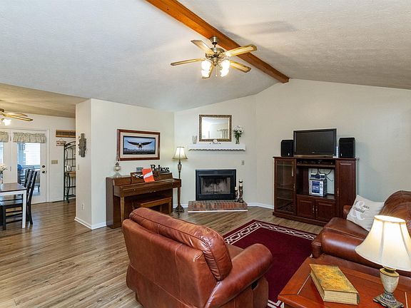 4th image of 109 Hobbs Dr