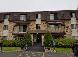 528 Maceman St APT 104, Winona, MN 55987