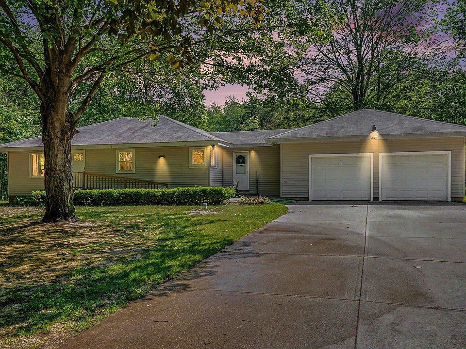 1st image of 57954 Pear Rd