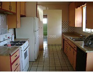 2nd image of 1109 Arrowhead Ave