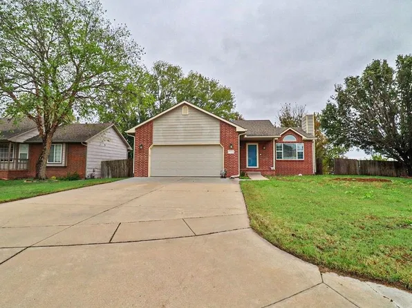 6163 Quail Ridge Ct, Wichita, KS 67220