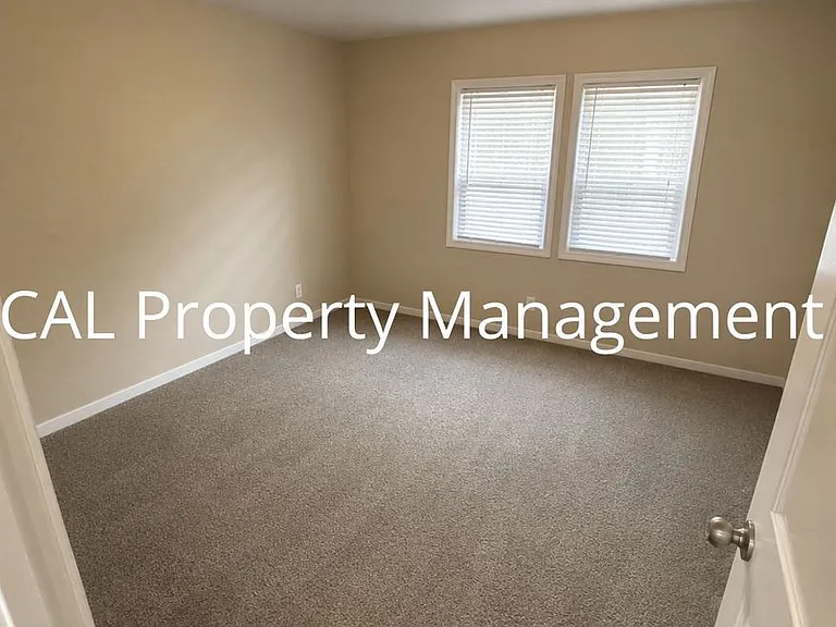 218 Rochex Ave #A — Photo 3
