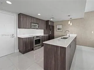 665 NE 25th St #2102 — Photo 15