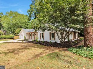160 Dunhill Ct, Sandy Springs, GA 30328