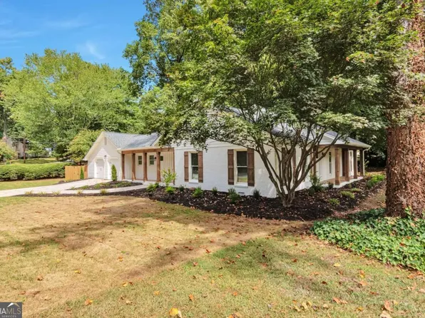 160 Dunhill Ct, Sandy Springs, GA 30328