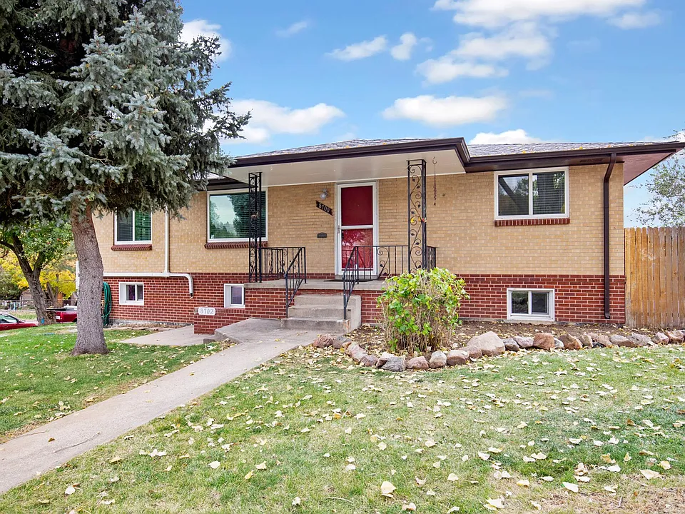 8700 W 63rd Pl