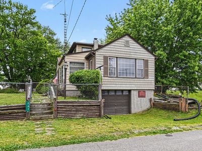 207 Lilac Ln, Walkerton, IN, 46574