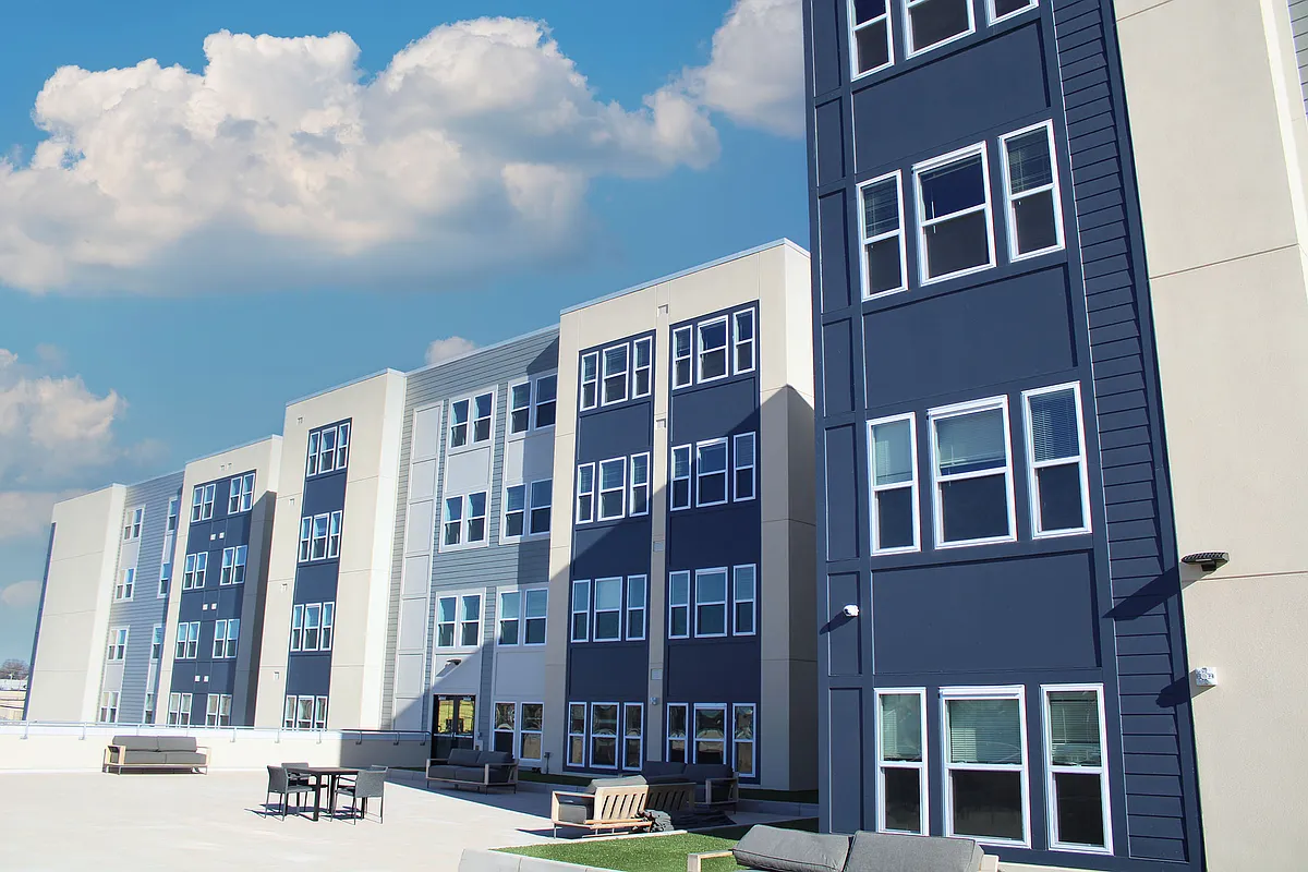 Building Photo - 159 Main