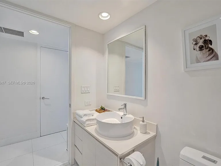 2600 E Hallandale Beach Blvd #T1902 — Photo 44