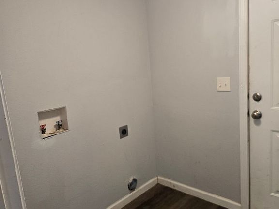 2nd image of 1403 W Mount Vernon St