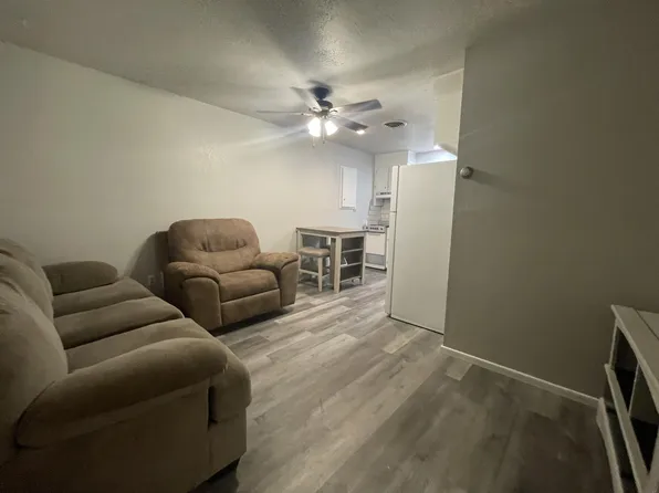 309 SE 10th St, Plainview, TX 79072