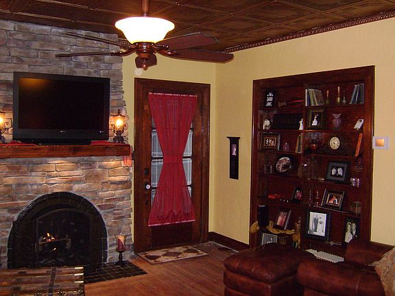 3rd image of 1909 La Mesa Dr