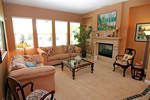 3rd image of 1015 Belleville Ct