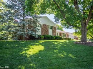 7404 N Hillrose Pl, Peoria, IL 61614