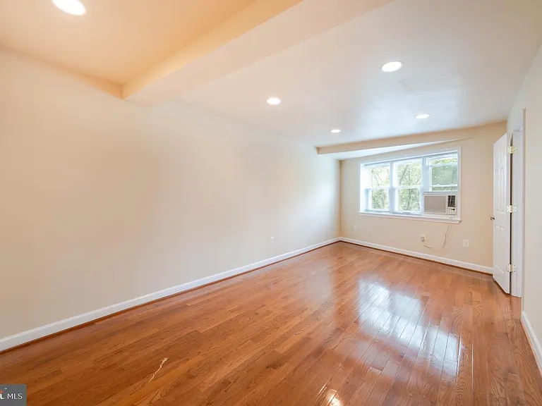 444 Rhode Island Ave NW #302 — Photo 9