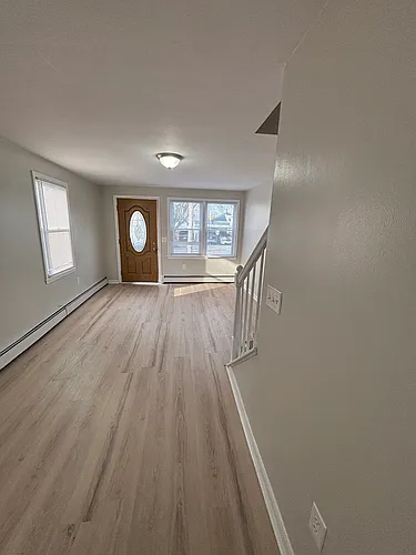 140 Moorefield St #R Photo 1