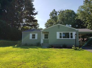 19 Winchester Ter, Northampton, MA 01062