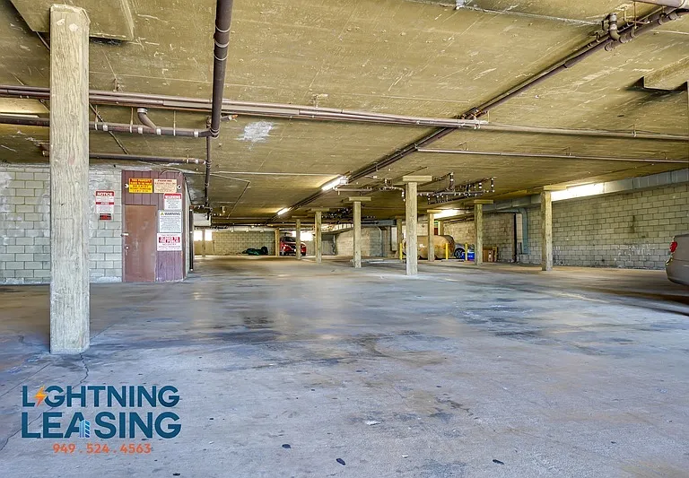 10250 Commerce Ave #216 — Photo 20
