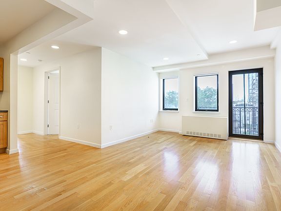 2nd image of 31-10 23rd St Unit 12G