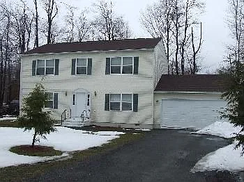 2940 Vera Ct photo 1