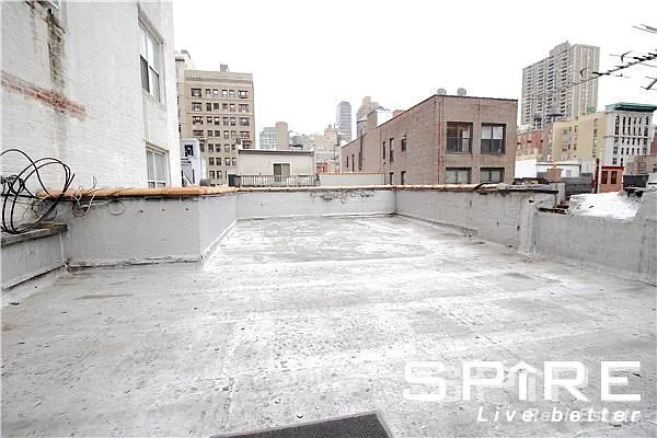 128 W 73rd St #4B — Photo 2
