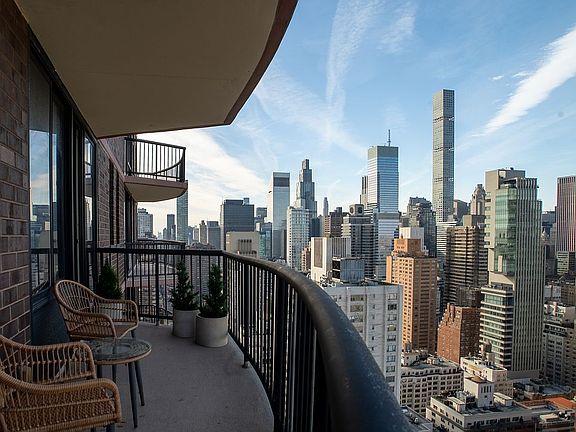 4th image of 304 E 65th St #38AD