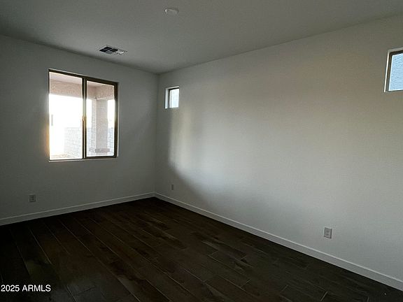 3rd image of 17552 W LUPINE Avenue