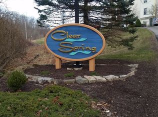 24 Clear Spring Dr, Morgantown, WV 26508