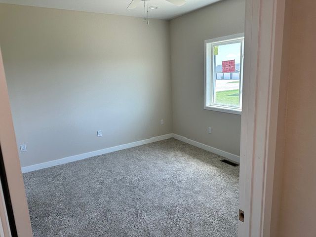 2nd image of 2016 Maple St