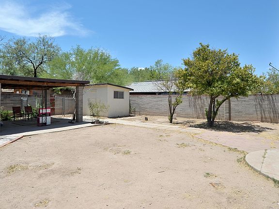 5th image of 226 E Palmdale St
