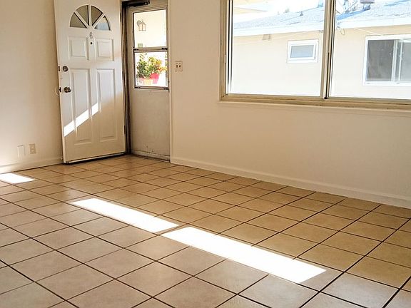 2nd image of 158 Graham Ave APT 6