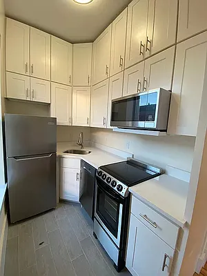 Rented by Guidance Realty Corp. | media 2