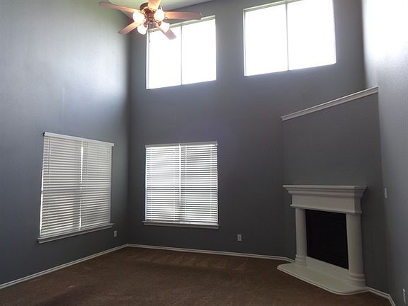 3rd image of 601 Poplar Vista Ln