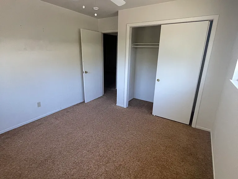 2253 2nd Ave #4 — Photo 11