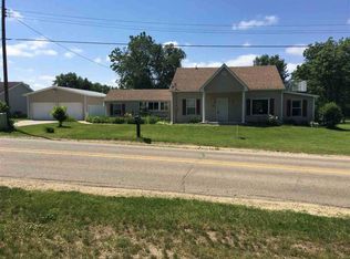 5913 Chestnut St, Roscoe, IL 61073