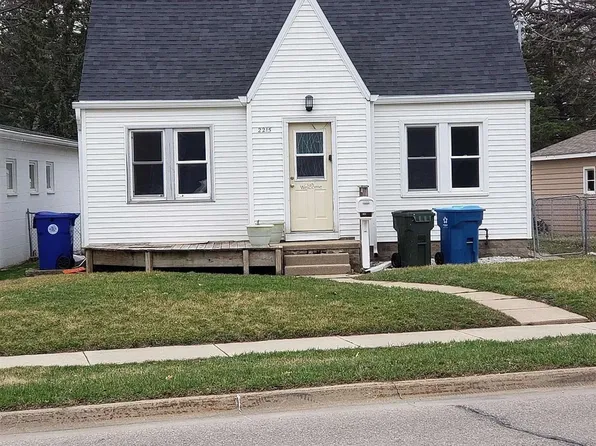 2215 Falls Ave, Waterloo, IA 50701