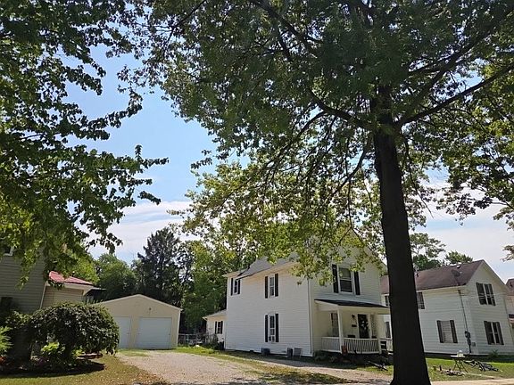 3rd image of 134 Union St