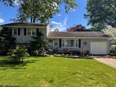 221 Yale Ave, Elyria, OH, 44035