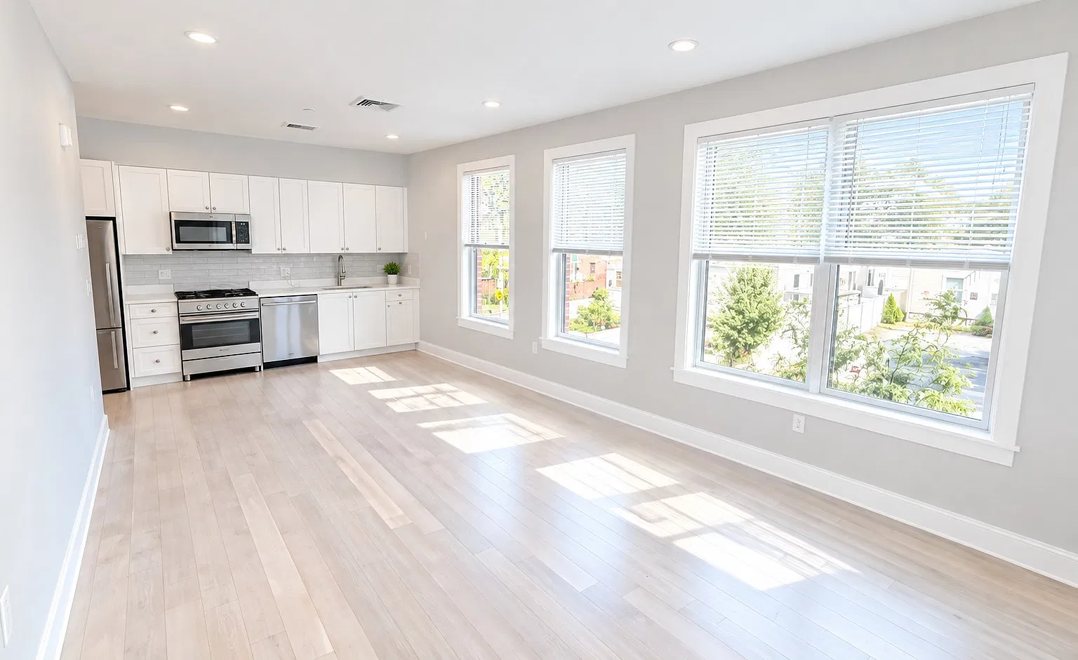 2 bed, 875 sqft, $3,495 — Photo 1
